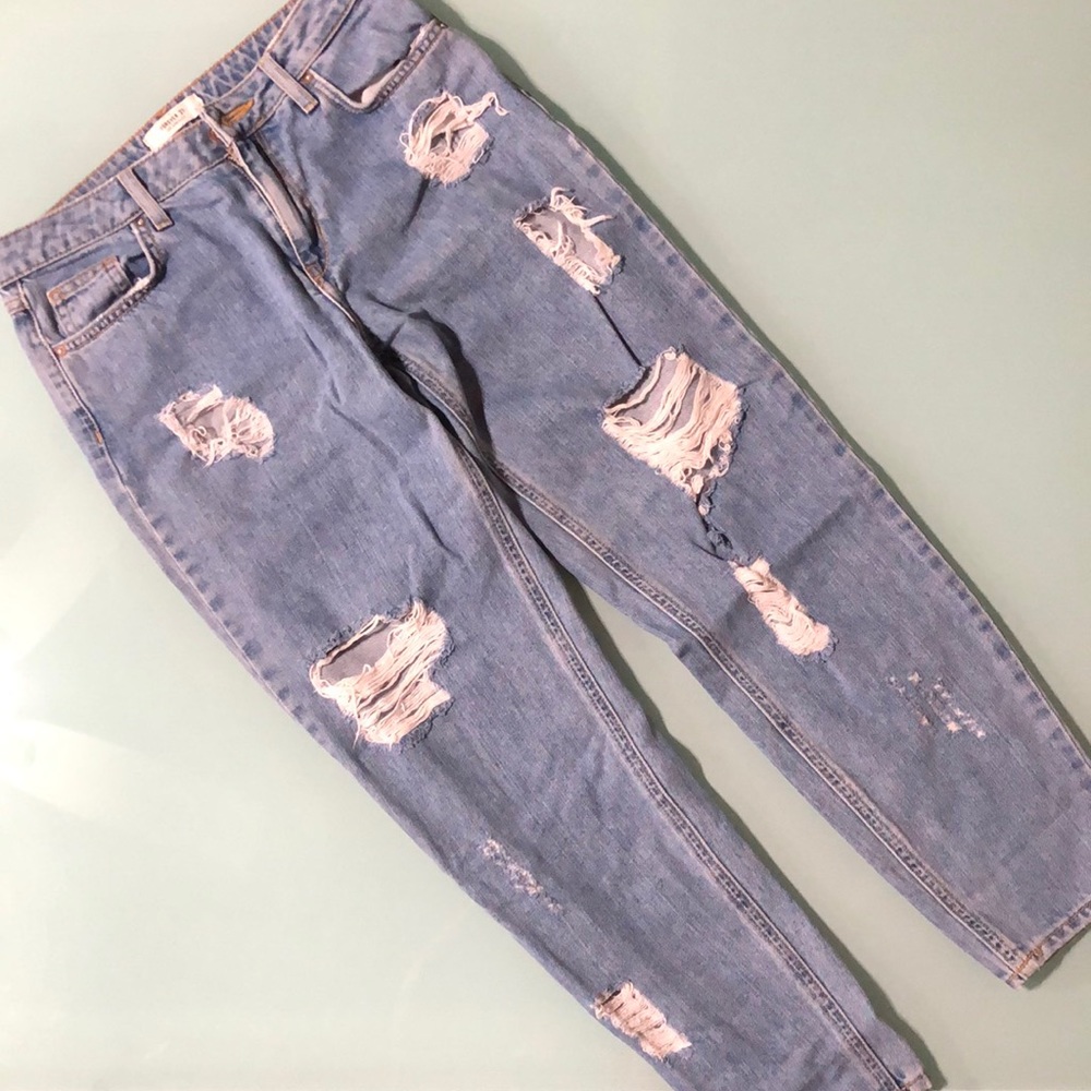 Forever 21 Ripped Jeans - Picture 2 of 3